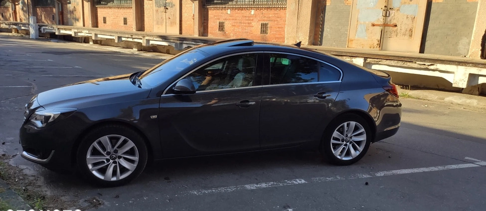 Opel Insignia cena 58000 przebieg: 117600, rok produkcji 2015 z Białystok małe 596